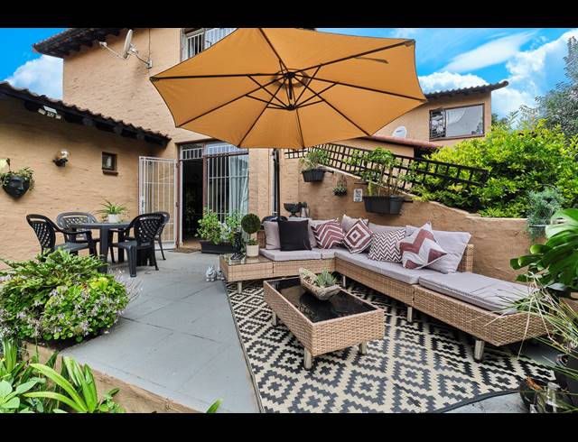 3 BEDROOM APARTMENT RENTED IN SANDOWN